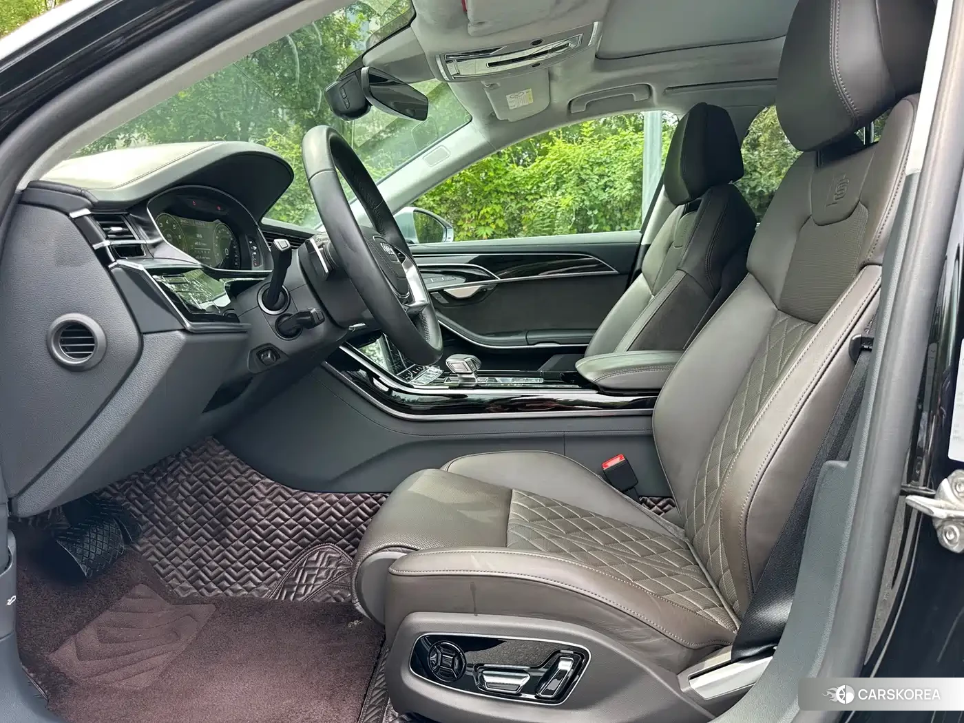Audi A8 2021 Черный из Китая, фото 4