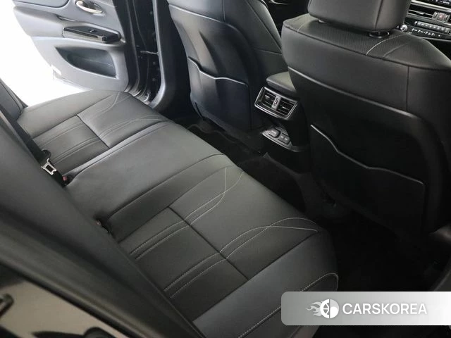 Lexus ES300h 7th generation 2025 Черный из Кореи, фото 4
