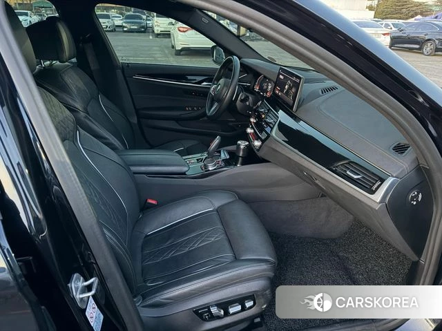 BMW 5 Series (G30) 2022 Черный из Кореи, фото 4
