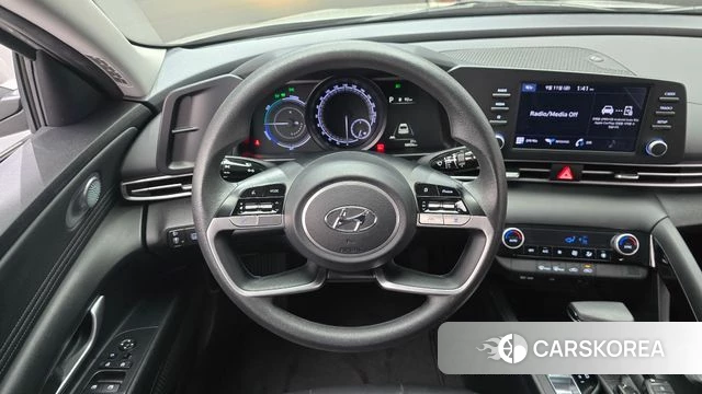 Hyundai Avante Hybrid (CN7) 2022 Серебристо-серый из Кореи, фото 4