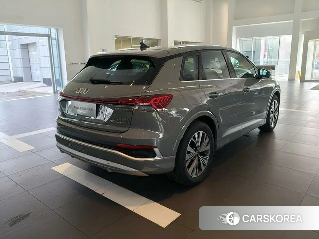 Audi Q4 e-tron 2025 Темно-серый из Китая, фото 4