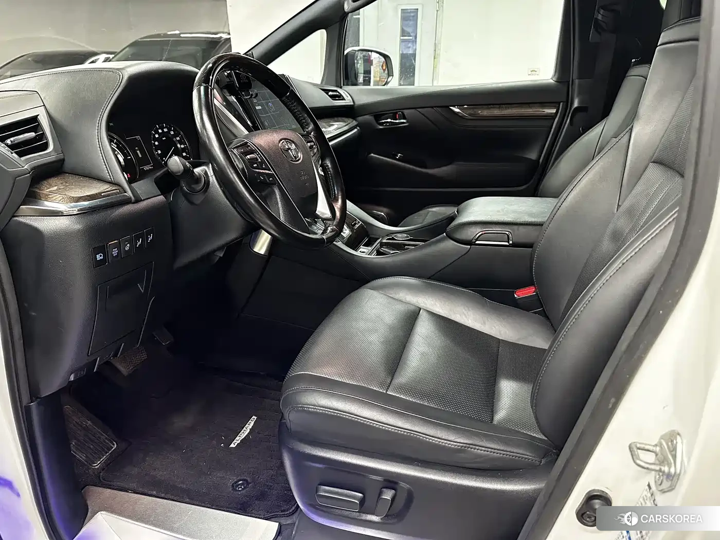 Toyota Elfa 2021 Белый из Китая, фото 4