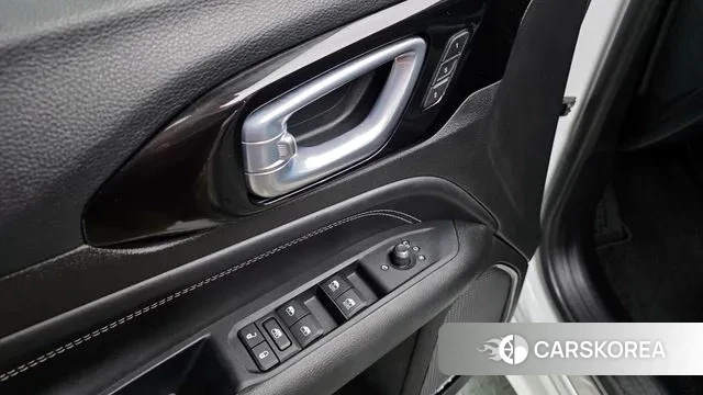 Jeep Compass 2nd Generation 2022 Белый из Кореи, фото 4