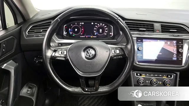 Volkswagen Tiguan Allspace 2020 Белый из Кореи, фото 4