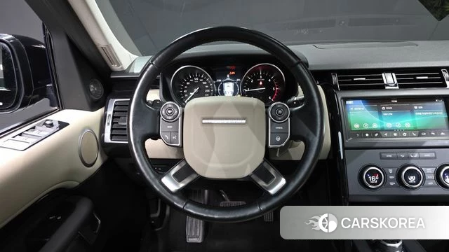Land Rover Discovery 5 2018 Черный из Кореи, фото 4