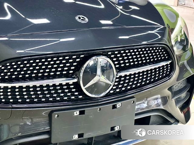 Mercedes-Benz E-class (imported) 2021 Темно-серый из Китая, фото 4