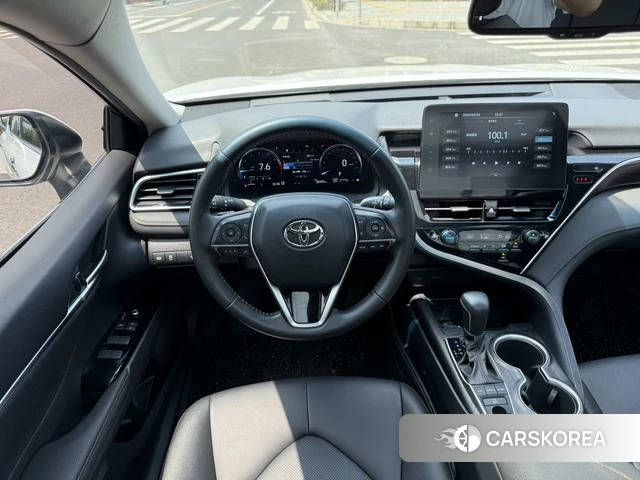 Toyota Camry 2022 Белый из Китая, фото 4