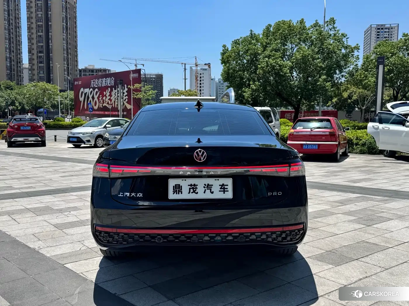 Volkswagen Passat 2025 Черный из Китая, фото 4