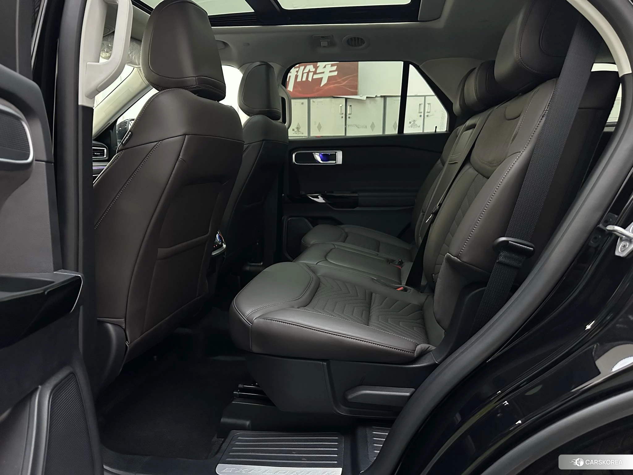 Ford Explorer 2024 Черный из Китая, фото 4