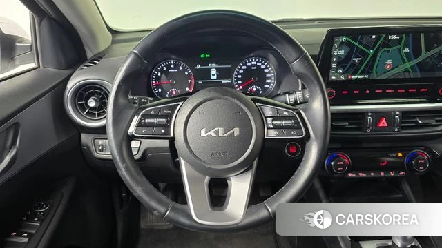 Kia The New K3 2nd generation 2022 Белый из Кореи, фото 4