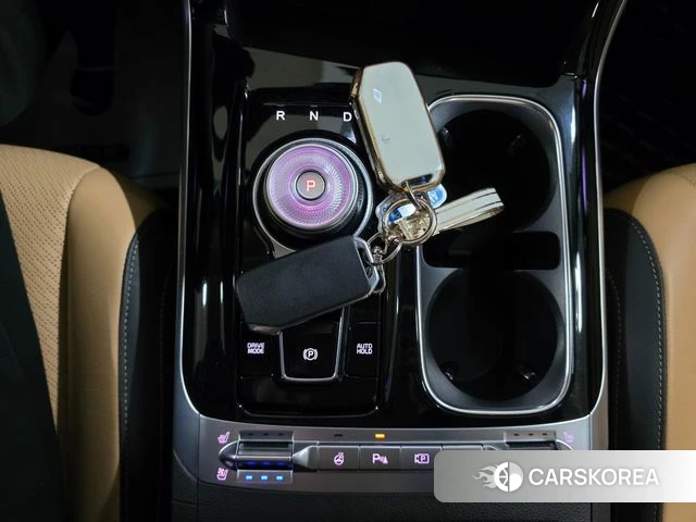 Kia Carnival 4th generation 2023 Белый из Кореи, фото 4