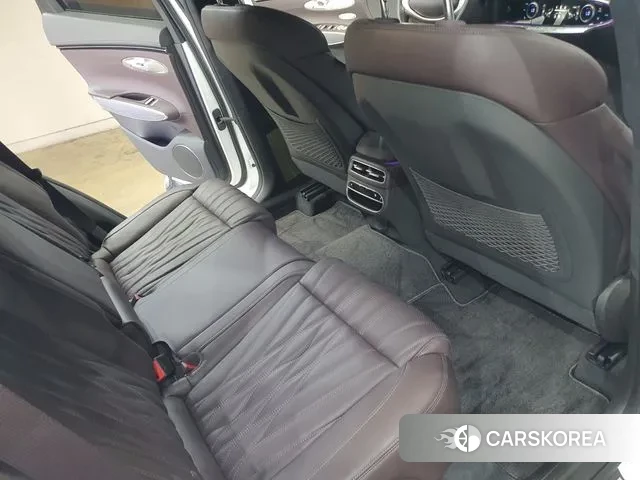 Genesis GV70 2023 Белый из Кореи, фото 4