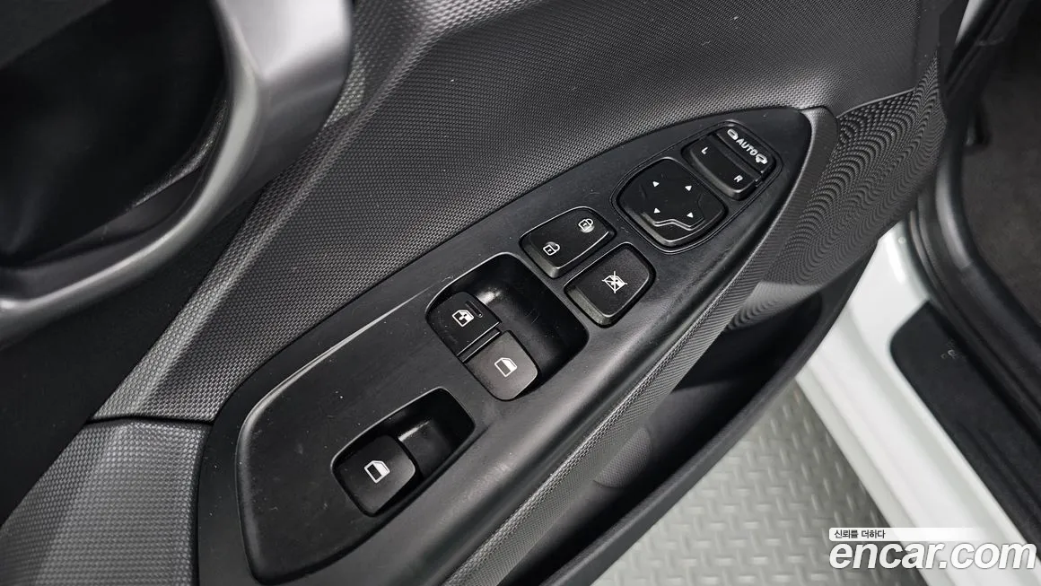 Hyundai Veloster (JS) id 1870591 из Кореи 4