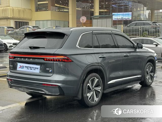 Geely Automobile Xingyue L 2022 Серебристо-серый из Китая, фото 4