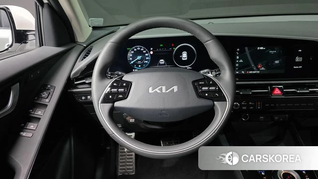 Kia Di Ol Nu Niro 2025 Белый из Кореи, фото 4