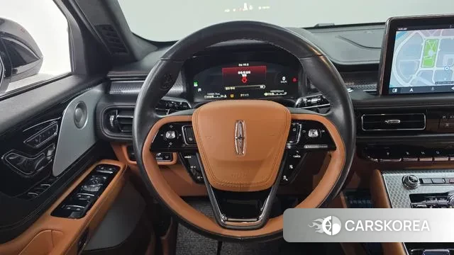 Lincoln Aviator 2nd generation 2023 Белый из Кореи, фото 4