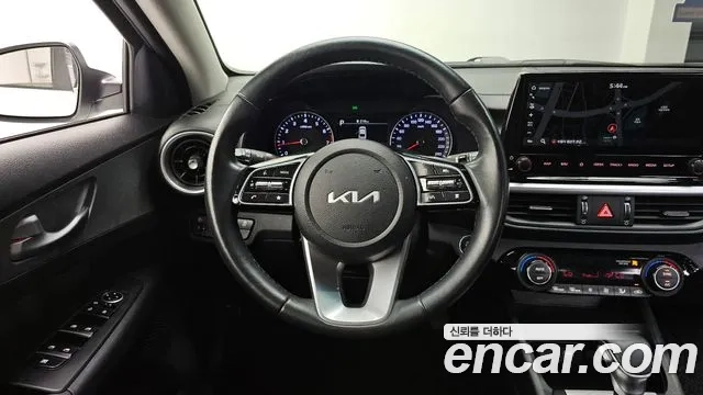 Kia The New K3 2nd generation 2022 Белый из Кореи, фото 4