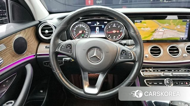 Mercedes-Benz E-Class W213 2018 Черный из Кореи, фото 4