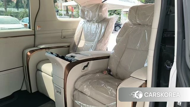 Lexus LM 2023 Черный из Китая, фото 4