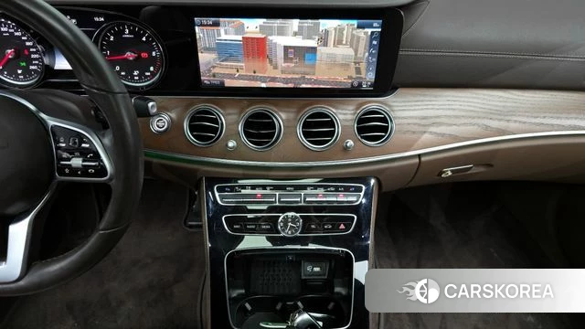 Mercedes-Benz E-Class W213 2019 Белый из Кореи, фото 4