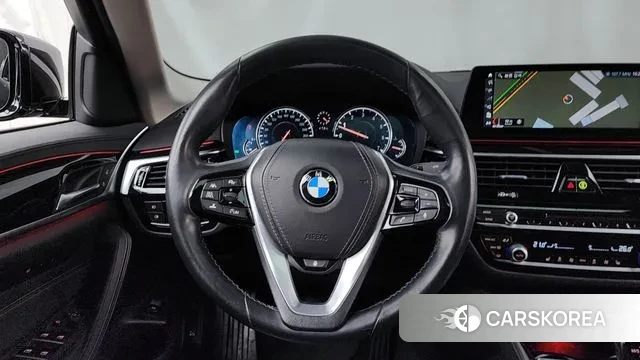 BMW 5 Series (G30) 2018 Черный из Кореи, фото 4