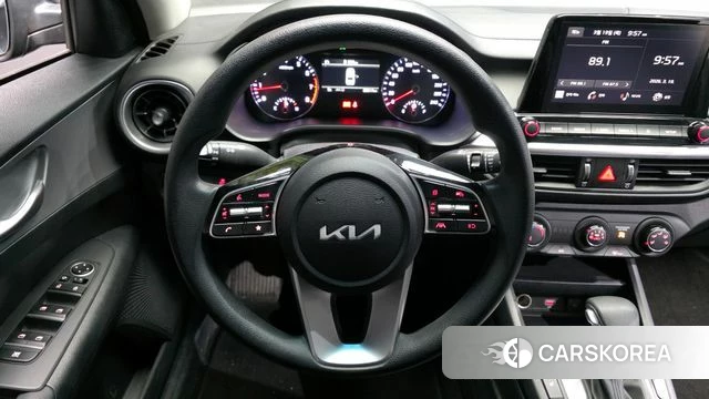 Kia The New K3 2nd generation 2024 Черный из Кореи, фото 4