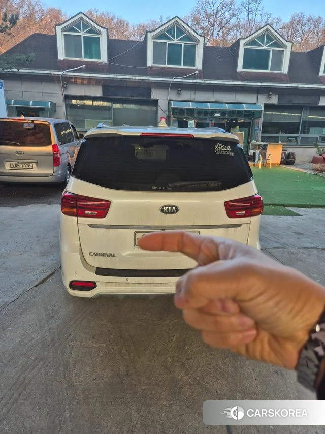 Kia The New Carnival 2019 Белый из Кореи, фото 4