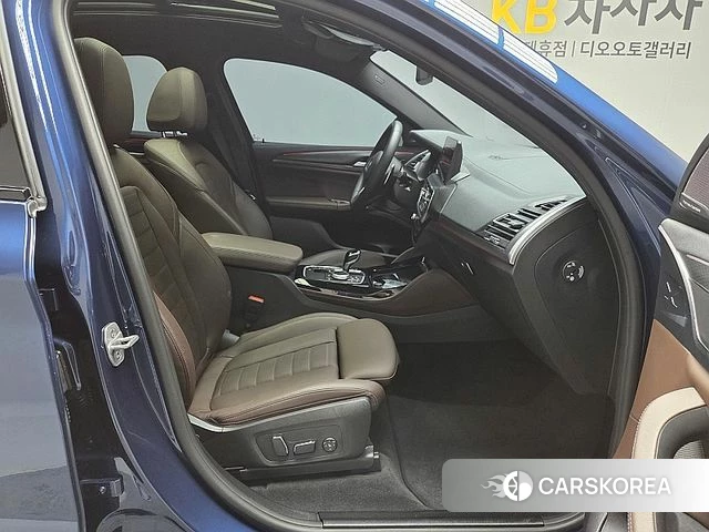 BMW X4 (G02) 2025 Черный из Кореи, фото 4