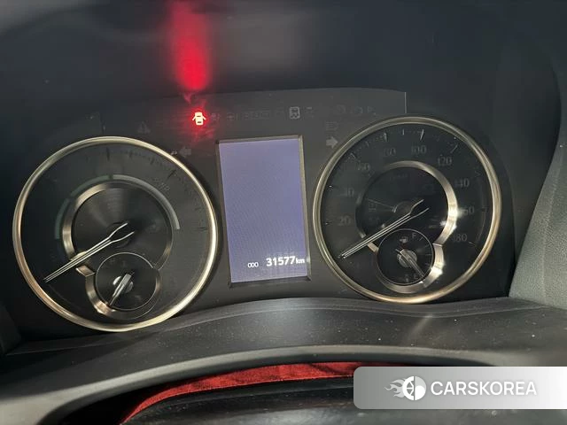 Toyota Elfa 2023 Белый из Китая, фото 4