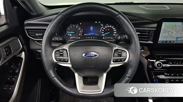 Ford Explorer 6th Generation 2022 Белый из Кореи, фото 4