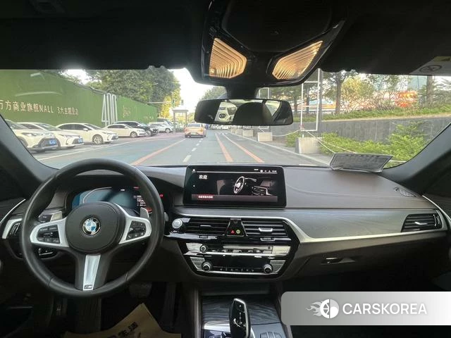 BMW 5 series 2021 Черный из Китая, фото 4