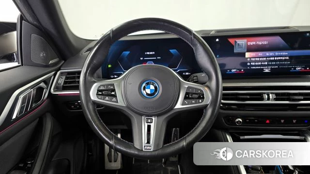 BMW i4 2023 Серебристо-серый из Кореи, фото 4