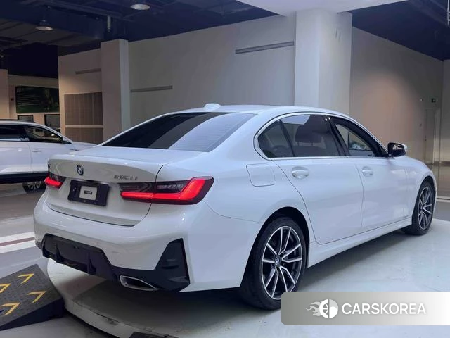 BMW 3 series 2023 Белый из Китая, фото 4