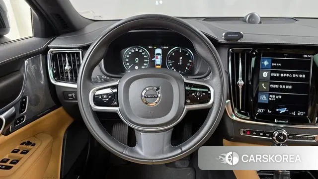 Volvo V90 Cross-Country 2018 Черный из Кореи, фото 4