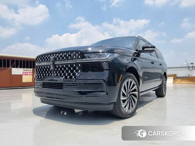 Lincoln Navigator 4th generation 2025 Черный из Кореи, фото 4