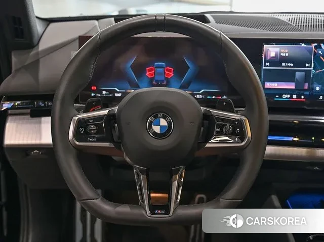 BMW 5 Series (G60) 2024 Черный из Кореи, фото 4