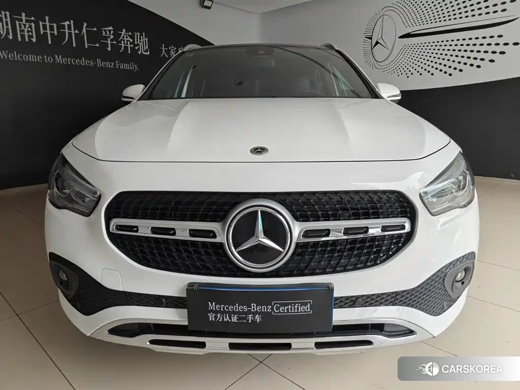 Mercedes-Benz GLA 2023 Белый из Китая, фото 4