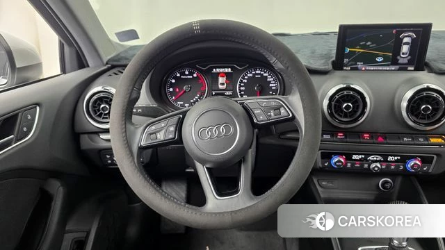 Audi New A3 2018 Белый из Кореи, фото 4