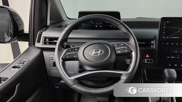 Hyundai Staria 2025 Серебристо-серый из Кореи, фото 4