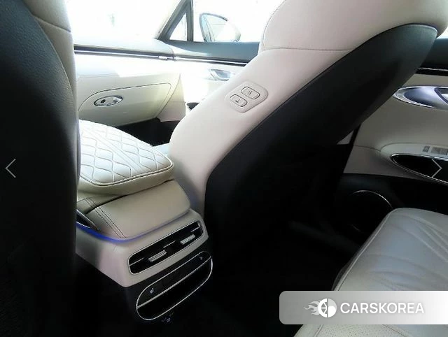 Genesis GV70 2023 Белый из Кореи, фото 4