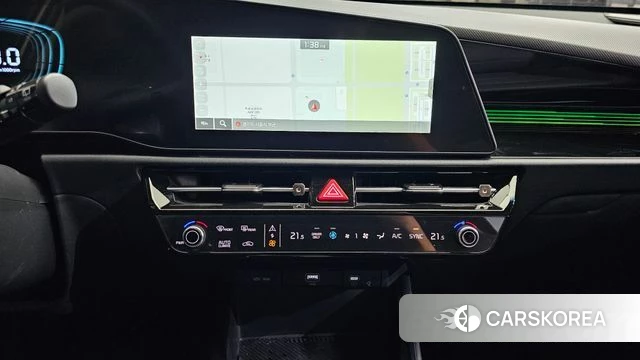 Kia Di Ol Nu Niro 2025 Белый из Кореи, фото 4