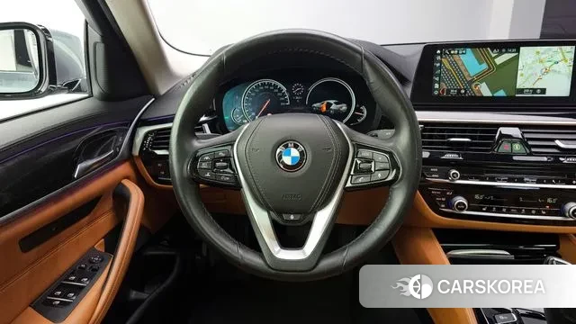 BMW 5 Series (G30) 2018 Серый из Кореи, фото 4