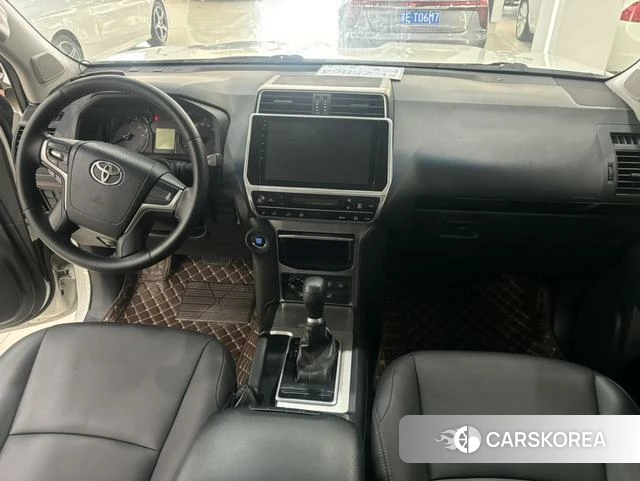 Toyota Prado 2020 Белый из Китая, фото 4