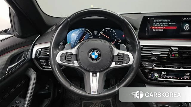 BMW 5 Series (G30) 2019 Белый из Кореи, фото 4