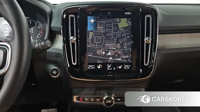 Volvo XC40 2021 Белый из Кореи, фото 4