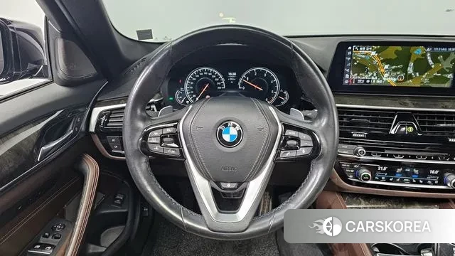 BMW 5 Series (G30) 2018 Черный из Кореи, фото 4