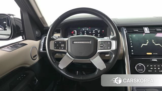 Land Rover Discovery 5 2022 Черный из Кореи, фото 4