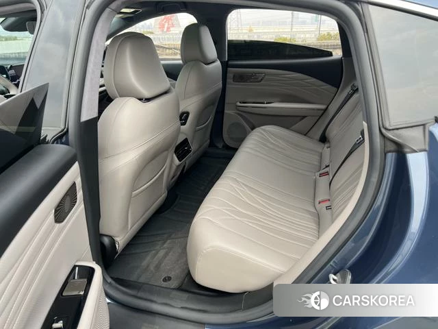 Geely Galaxy Galaxy Sparkle 8 PHEV 2025 Синий из Китая, фото 4