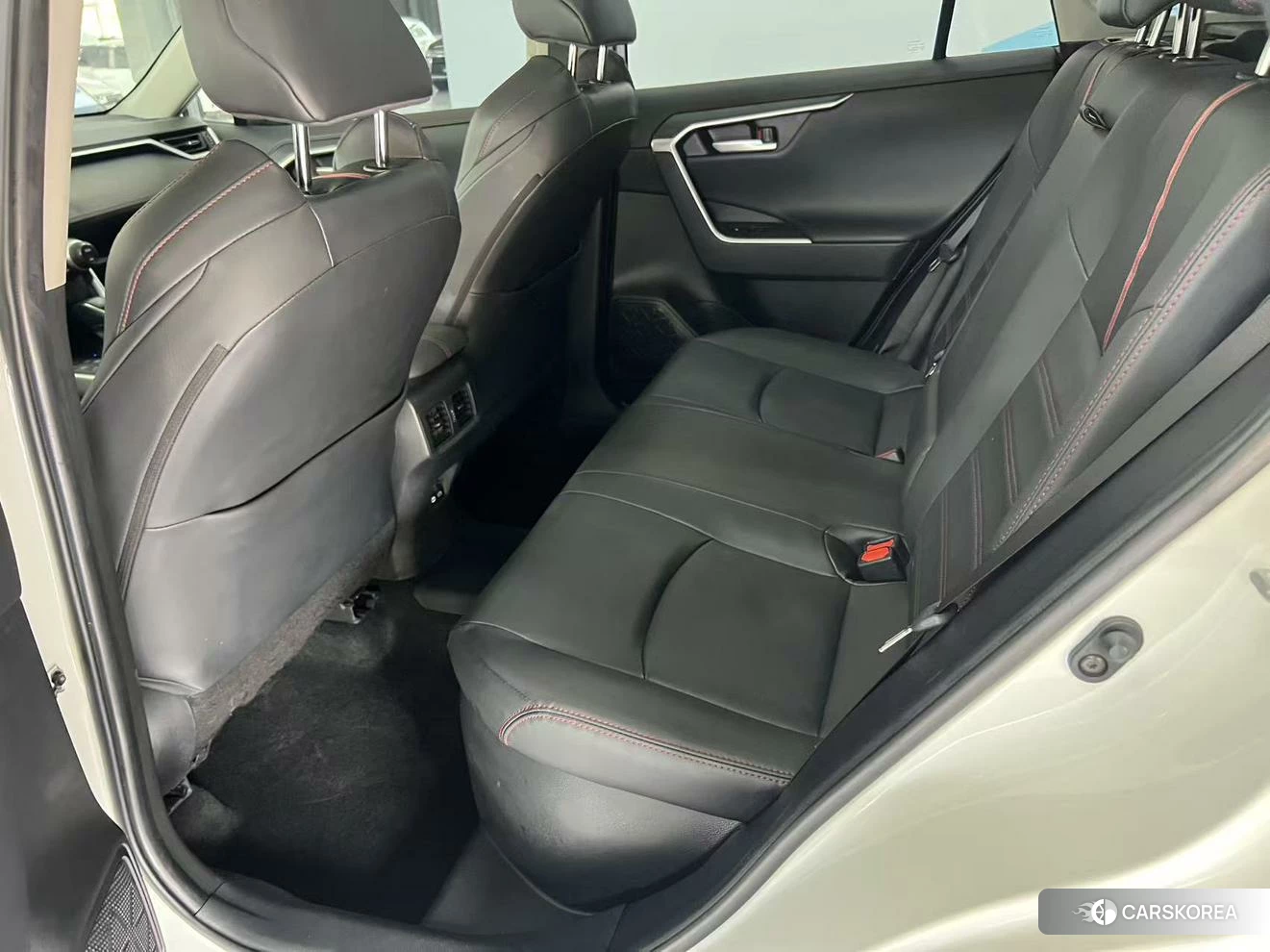 Toyota Wildlander 2023 Белый из Китая, фото 4