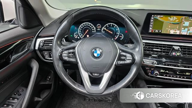 BMW 5 Series (G30) 2019 Белый из Кореи, фото 4